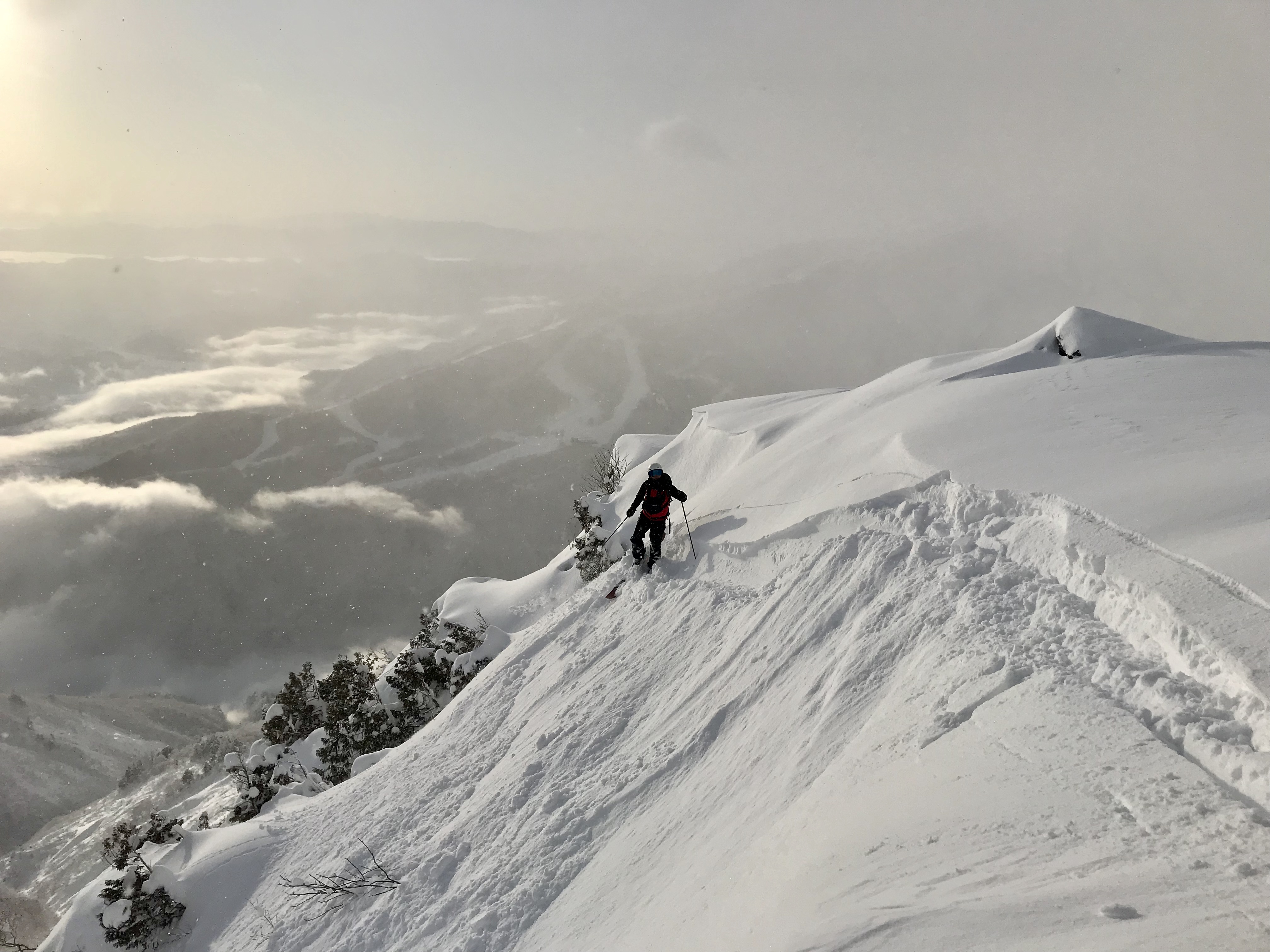 稜線での雪崩安全管理